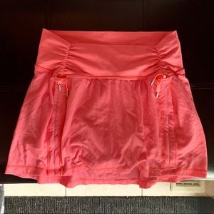 Pink lululemon skirt w/shorts/skort RARE
